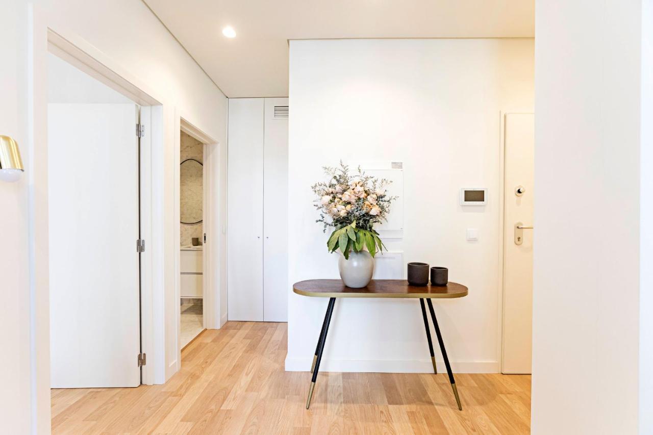 Brand New 1Bd Apart. W/Ac By Lovelystay Porto Ngoại thất bức ảnh